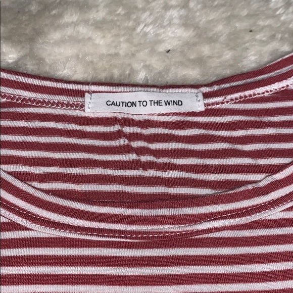 Caution to the wind T-Shirt - Picture 2 of 2